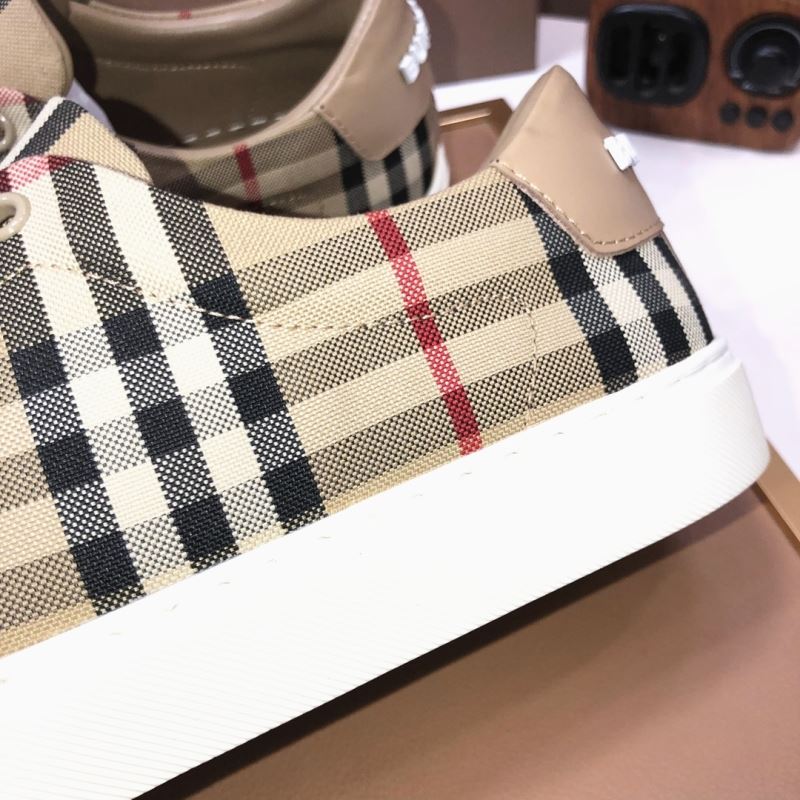 Burberry Low Shoes